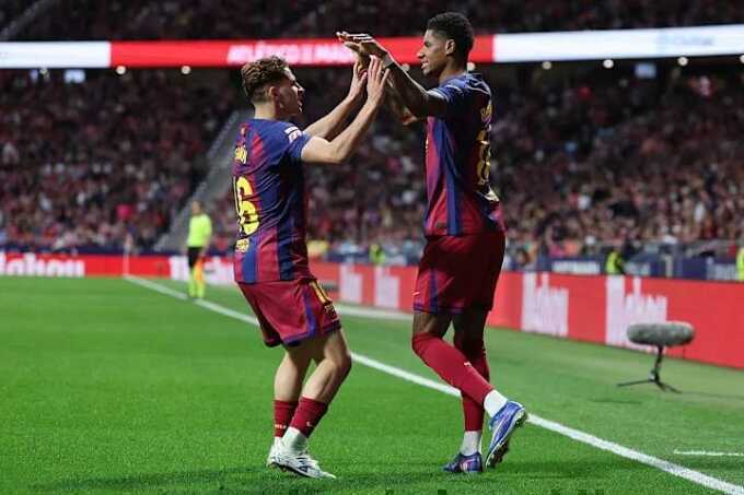 Barca hạ Atletico, bỏ xa Real