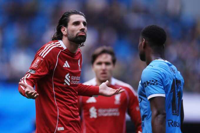 Slot, Szoboszlai chê Liverpool thiếu tinh thần chiến đấu