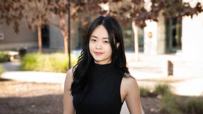 Cô gái Việt nhận cùng lúc 3 học bổng tiến sĩ Ivy League