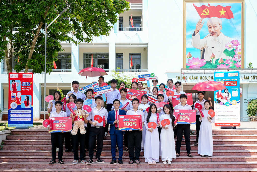 Học bạ trao tay, 2k8 nhận ngay học bổng với ‘UEF Scholarship Tour 2026’