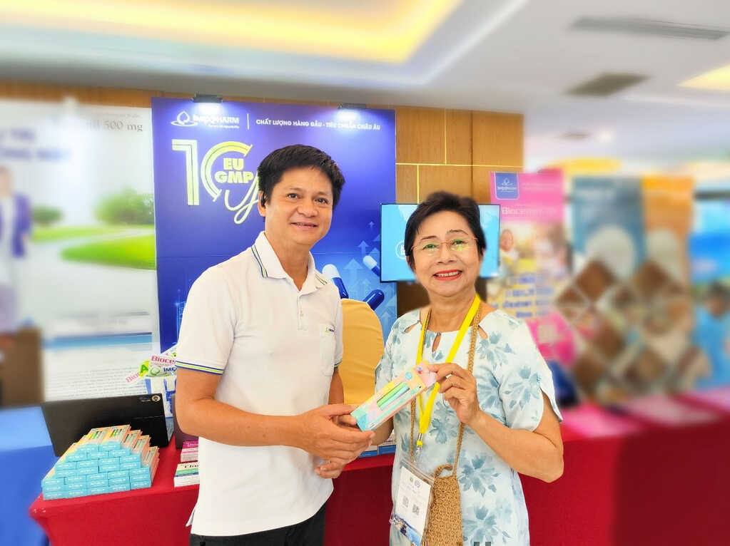 Imexpharm đồng hành dược sĩ nhà thuốc chăm sóc sức khỏe cộng đồng