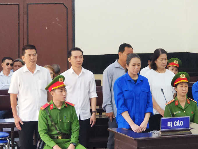 Kế toán `phù phép` hóa đơn 60.000 lít xăng