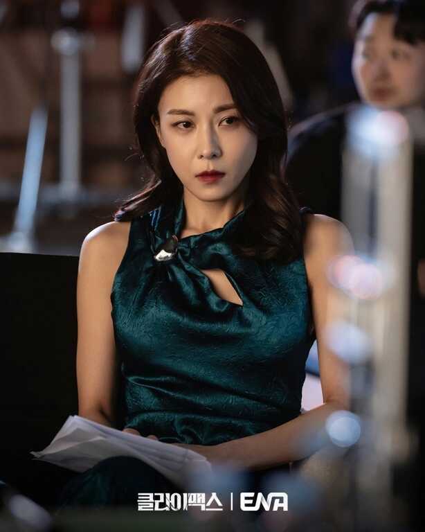 Ha Ji Won tái xuất màn ảnh nhỏ