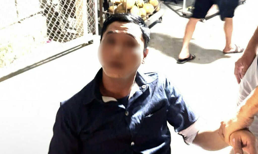 Đã bắt được hai nghi phạm cướp tiệm vàng rồi lên xe máy bỏ trốn