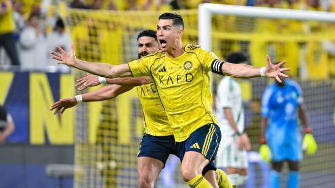 Ronaldo hứa giải thích việc từng đình công ở giải Arab Saudi