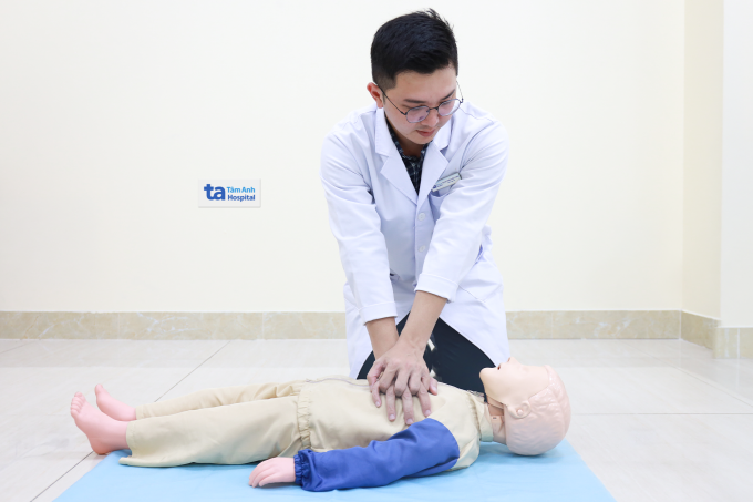 Xử trí thế nào khi trẻ đuối nước
