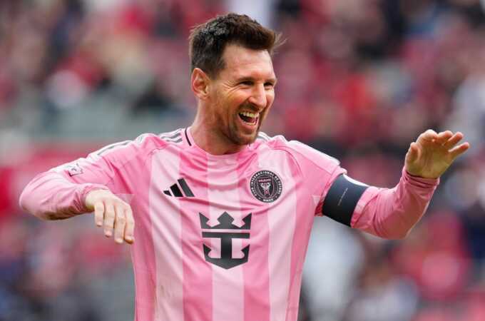 Lương của Messi cao hơn 28 đội MLS