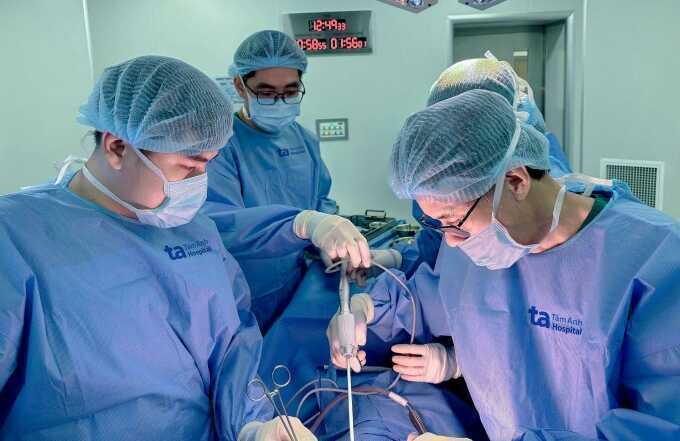 Vi khuẩn lao hủy xương, hoại tử phổi chàng trai 25 tuổi