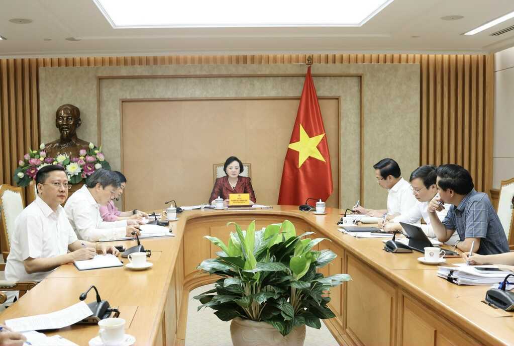 Phó Thủ tướng: Làm rõ kết quả sắp xếp bộ máy, chính sách với cán bộ dôi dư