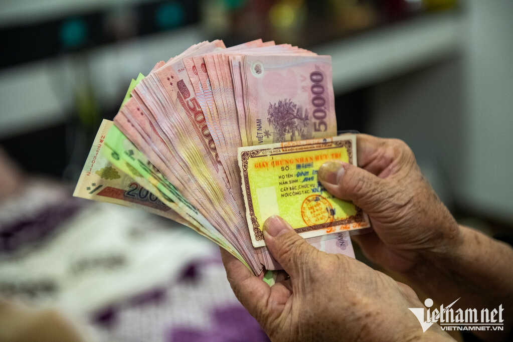 Lương hưu và trợ cấp tăng 8% từ 1/7