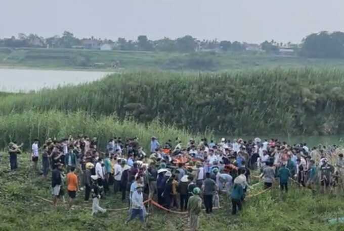 5 học sinh tử vong khi tắm sông Lô