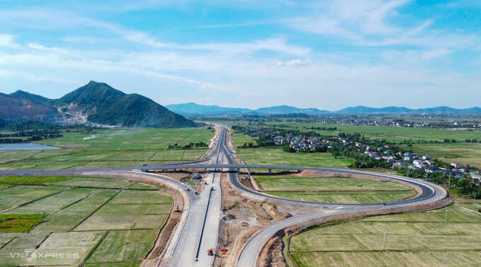 Khởi công cao tốc Vinh - Thanh Thủy kết nối Việt Nam với Lào