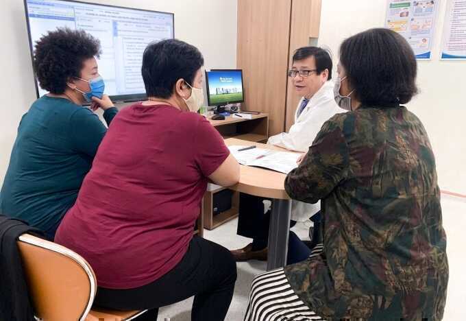 Ba chị em cùng béo phì đa biến chứng