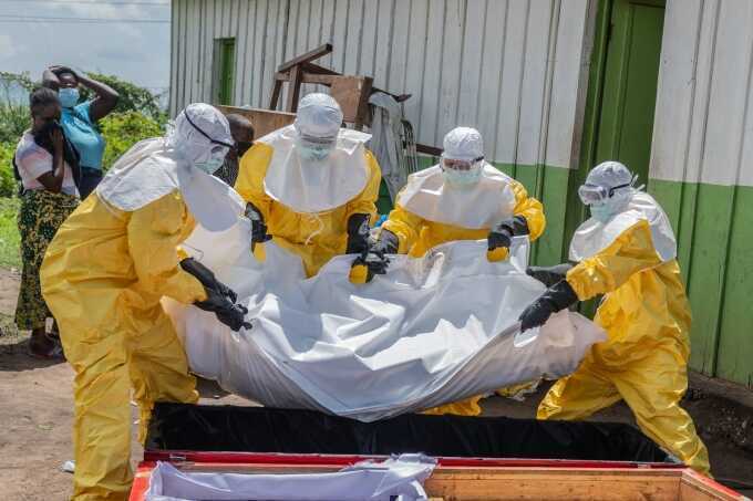 Đội sắp dự World Cup 2026 hủy tập huấn vì sợ virus Ebola