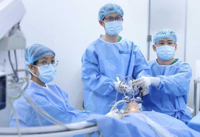 Mổ ung thư tuyến giáp không để lại sẹo