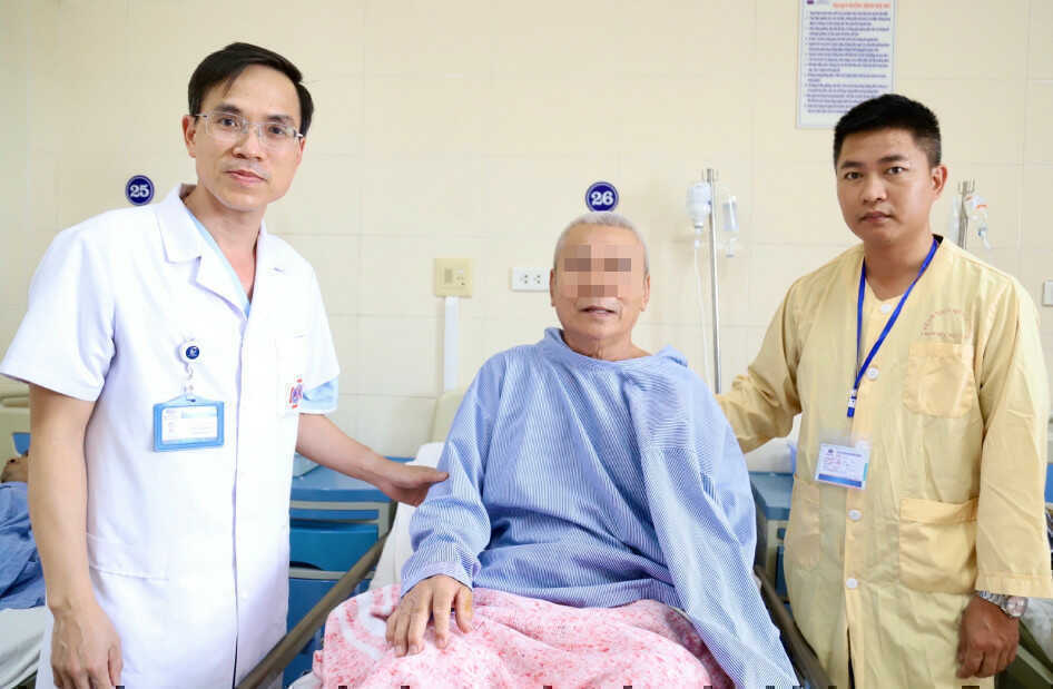Phát hiện ung thư từ 1 vệt máu