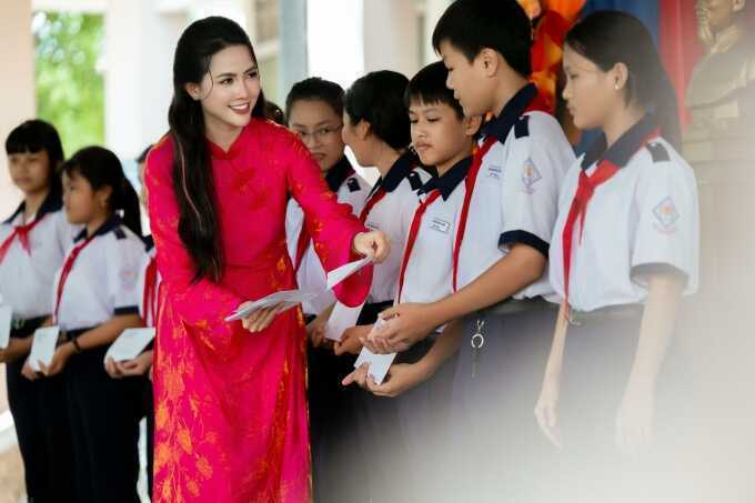 Cuộc sống độc thân của Phan Thị Mơ
