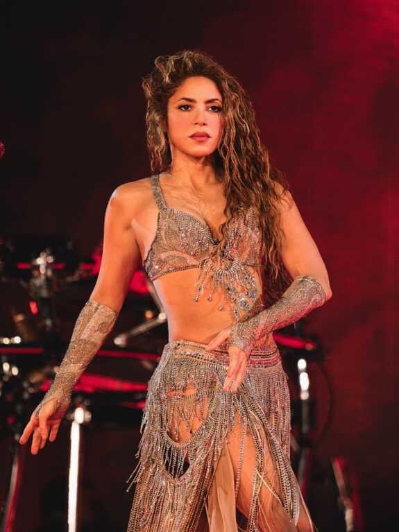 Shakira: `Đời tôi không còn chỗ cho yêu đương`