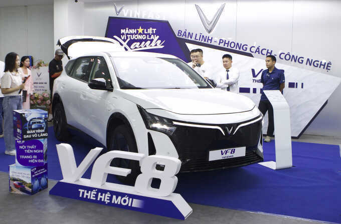 VinFast mở đặt cọc VF 8 thế hệ mới