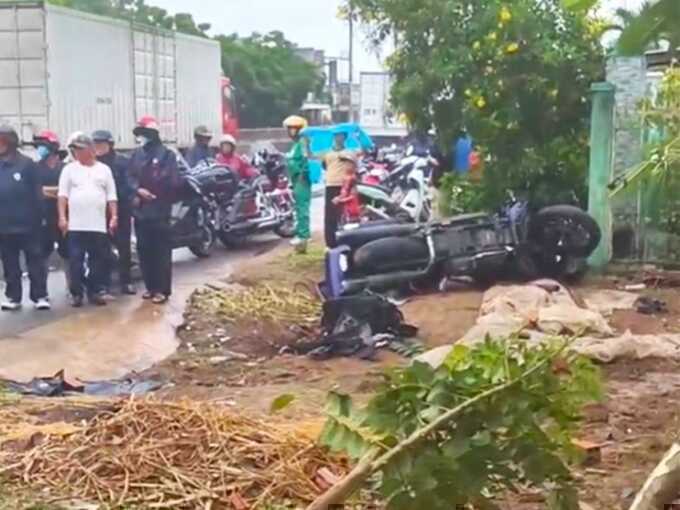Môtô trong đoàn gặp nạn trên đường dự lễ hội, một người chết