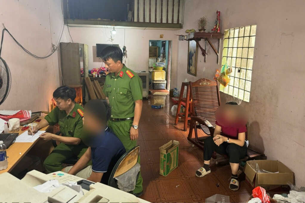 Bắt nhóm làm giả giấy tờ, con dấu Bệnh viện Đa khoa Đồng Nai