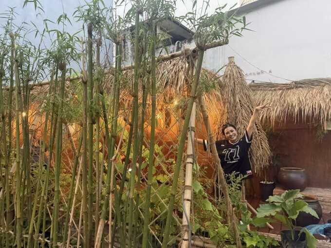 Vườn rau mini trên sân thượng của Phương Thanh