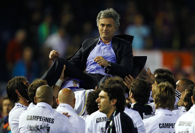 Mourinho ra ba điều kiện với Real