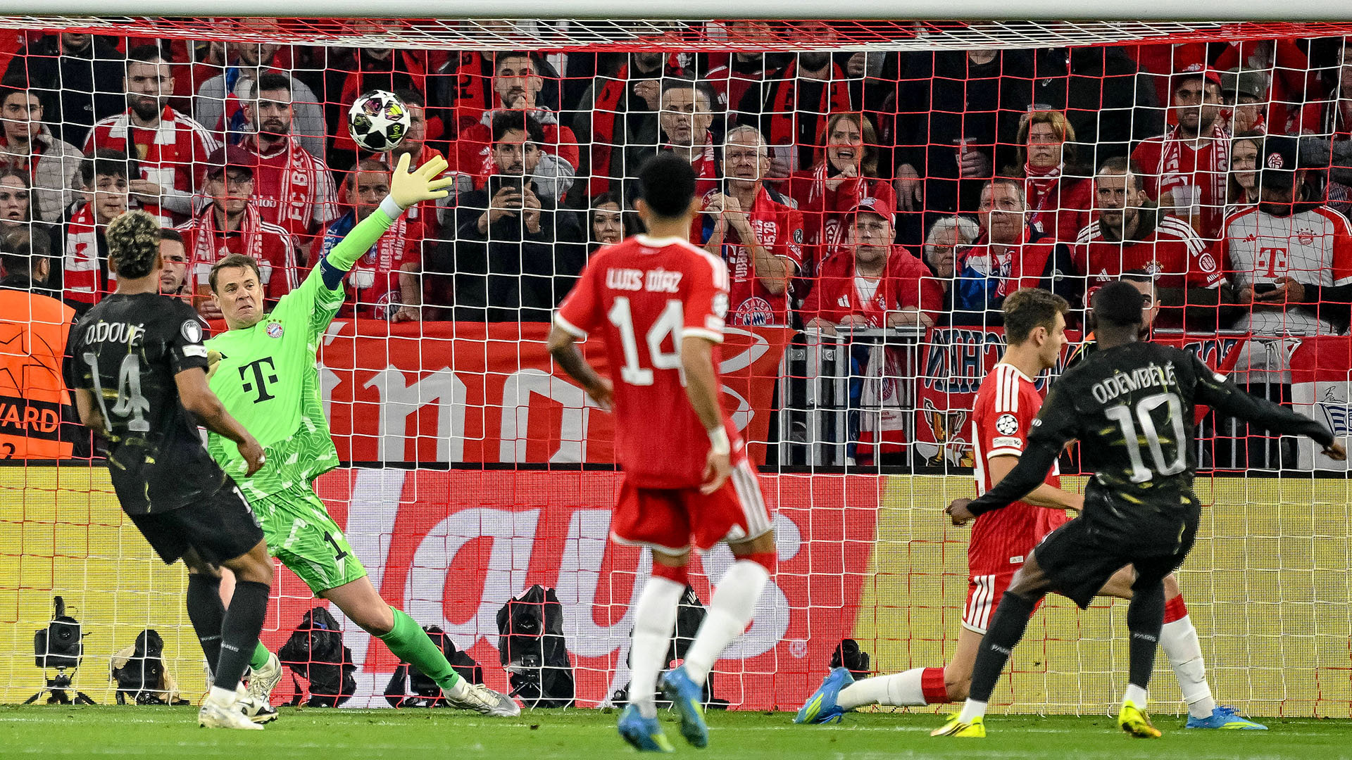 PSG loại Bayern Munich: Nghệ thuật của Luis Enrique