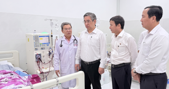 Chấm dứt 12 năm tha hương chạy thận