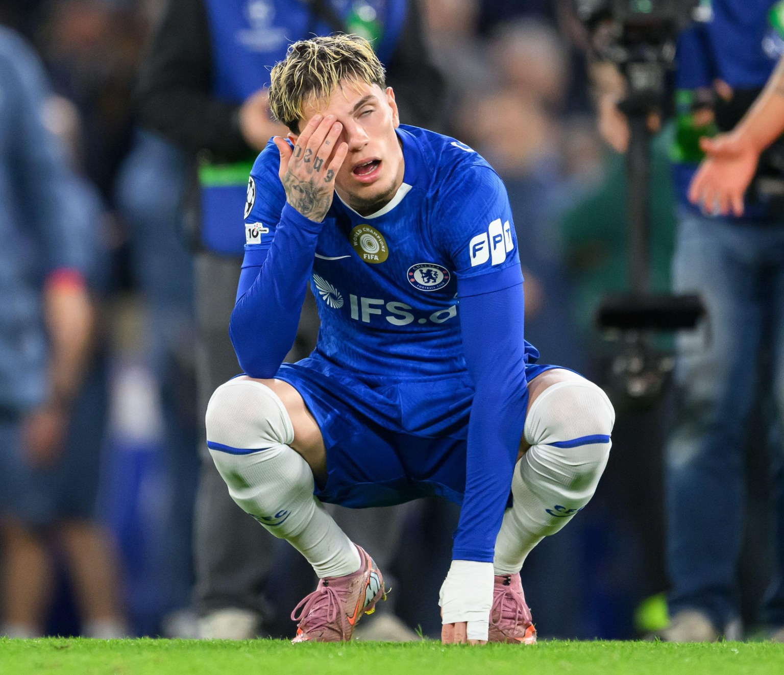 Chelsea tổn thất nặng trước cuộc chạm trán Liverpool