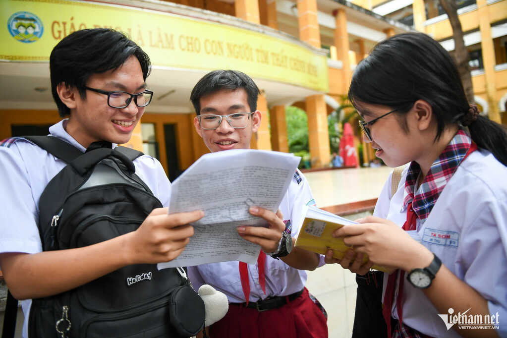 Đề thi môn Ngữ văn vào lớp 10 TPHCM năm 2026