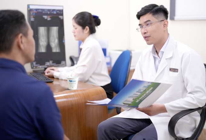 Phẫu thuật cắt tophi cho người bệnh gout thế nào?