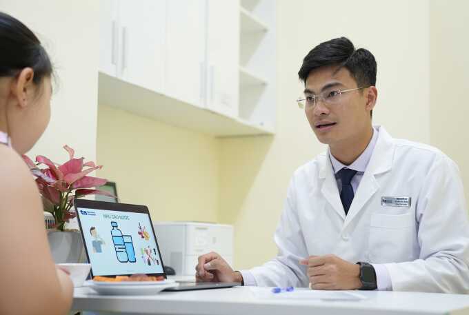 Bé 9 tuổi béo phì, tiền đái tháo đường