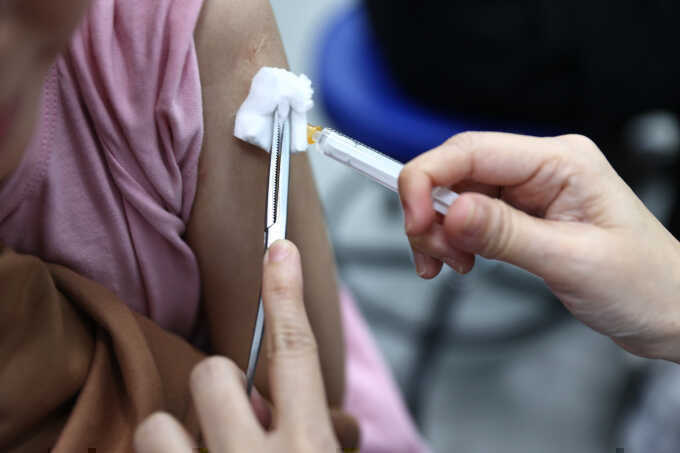 Việt Nam nâng năng lực kiểm định vaccine