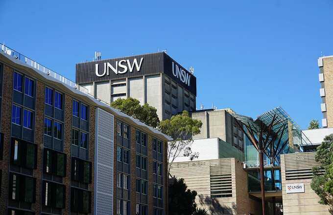 Ngôi đại học số 1 Australia đổi chủ