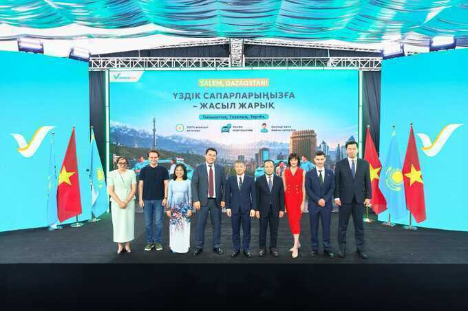 Taxi điện Green SM đến Kazakhstan