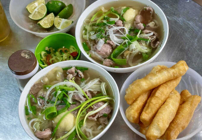 Ăn phở thế nào không tăng mỡ máu?