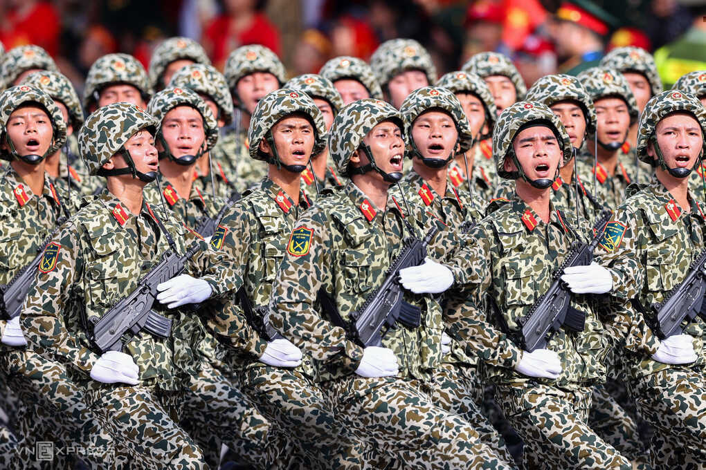 Lương sĩ quan quân đội tăng từ 1/7