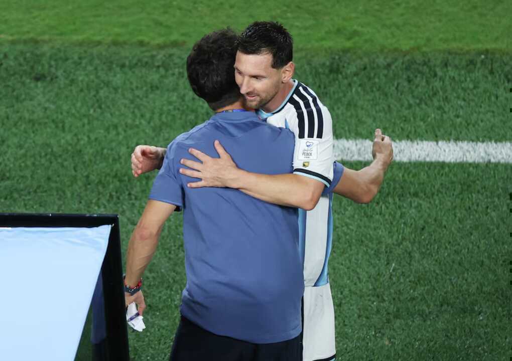 Scaloni: `Messi sẽ dự bị ở lượt cuối`