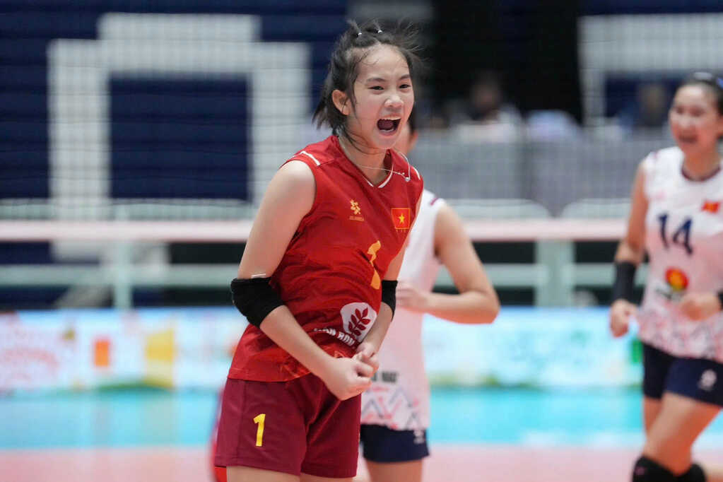 Thắng nghẹt thở Indonesia, tuyển bóng chuyền U18 nữ Việt Nam vào chung kết
