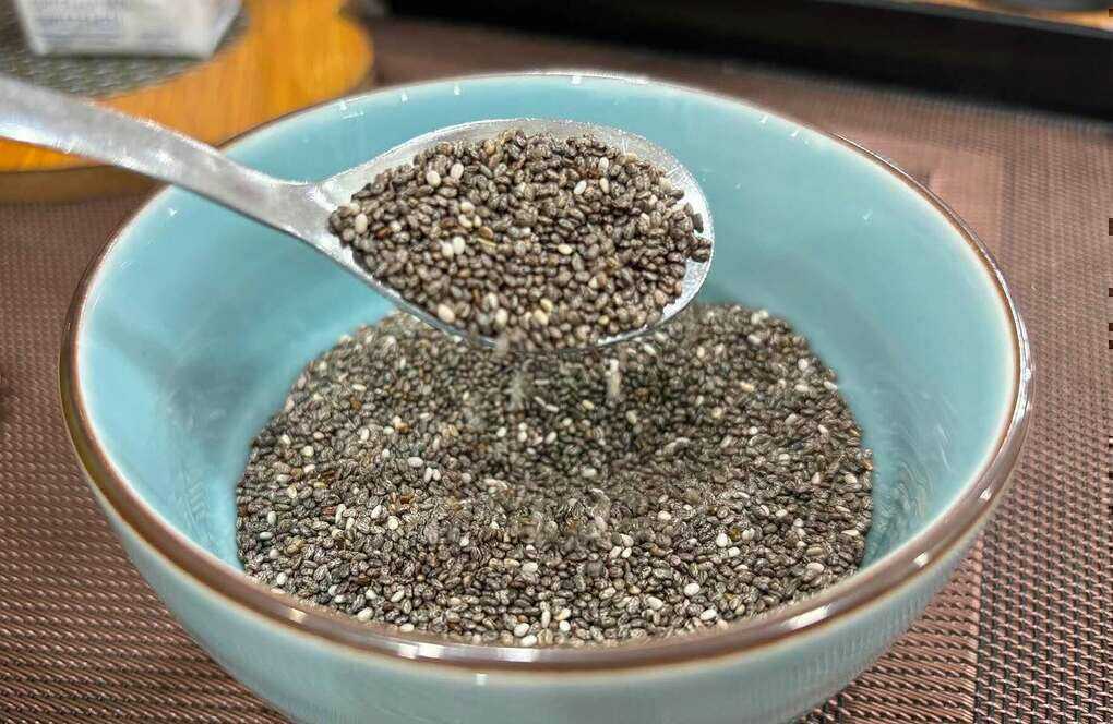 Cách ăn hạt chia tốt cho tiêu hóa