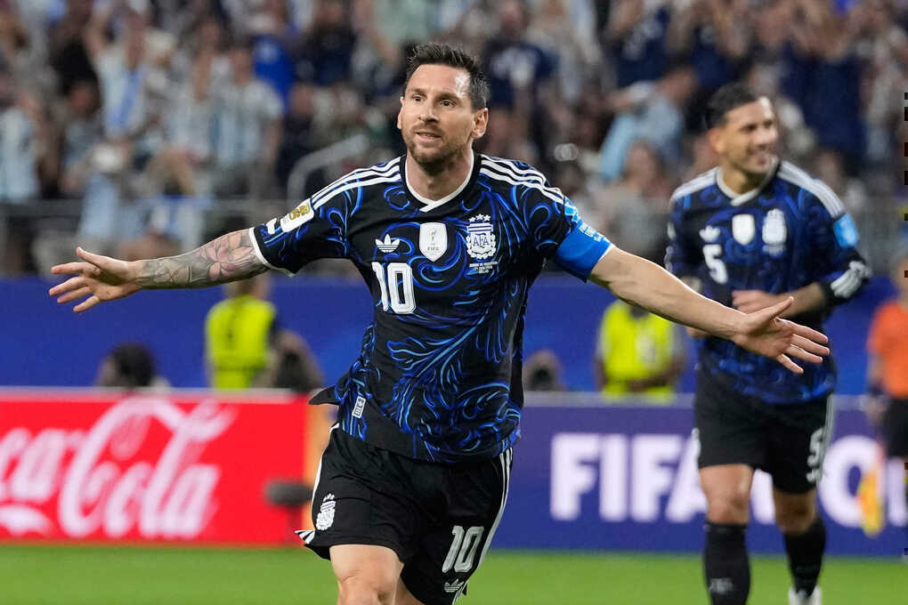 Messi phá thêm hai kỷ lục World Cup