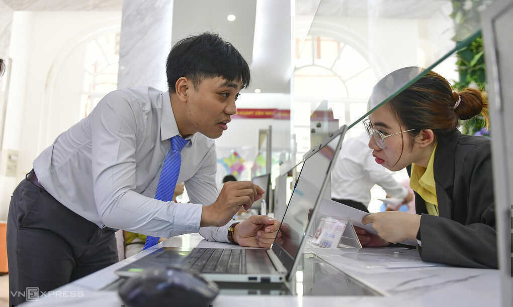 Viên chức được chấm điểm theo thang 100