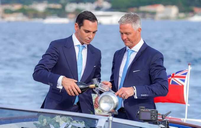 Em trai Michael Schumacher kết hôn đồng giới