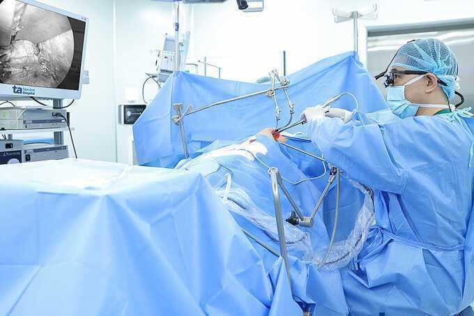 Mổ nội soi cắt u ung thư tuyến giáp