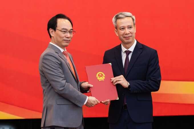 12 đại học có hiệu trưởng, giám đốc mới