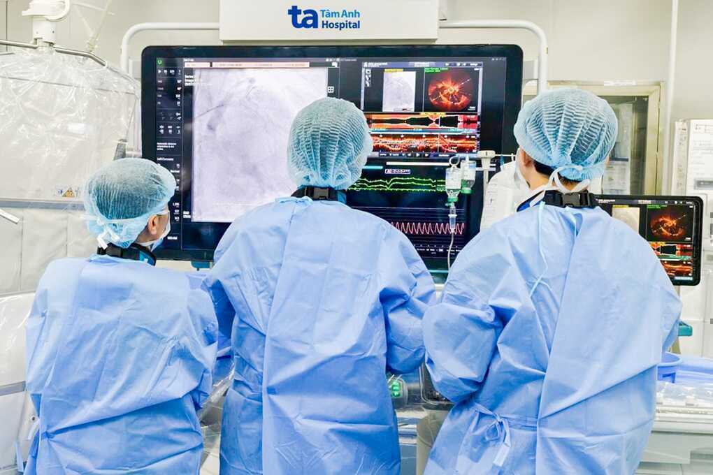 Thông mạch vành cho trái tim `đảo ngược`