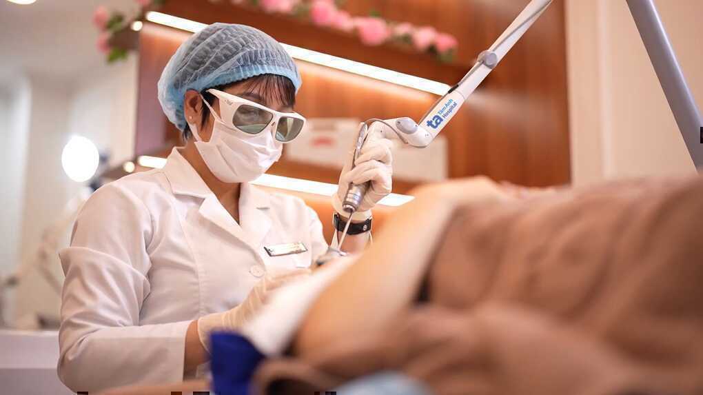 Peel da có giúp mờ thâm mụn ở lưng?
