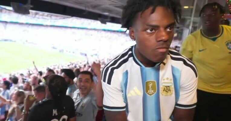 Fan cuồng Ronaldo thất bại khi ám quẻ Argentina