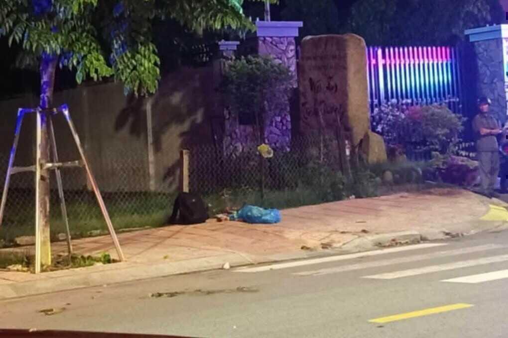 Thi thể bé gái trong balô ven đường